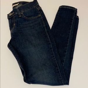 Levi’s women’s 710 super skinny size 25 jeans